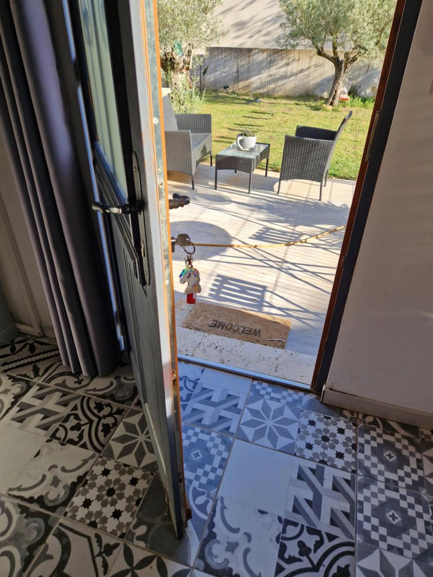 Appartement le Cabanon de LEA à Tavel Extérieur photo